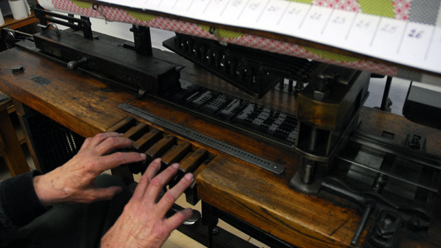 Programmierung eines Jacquard-Webstuhls